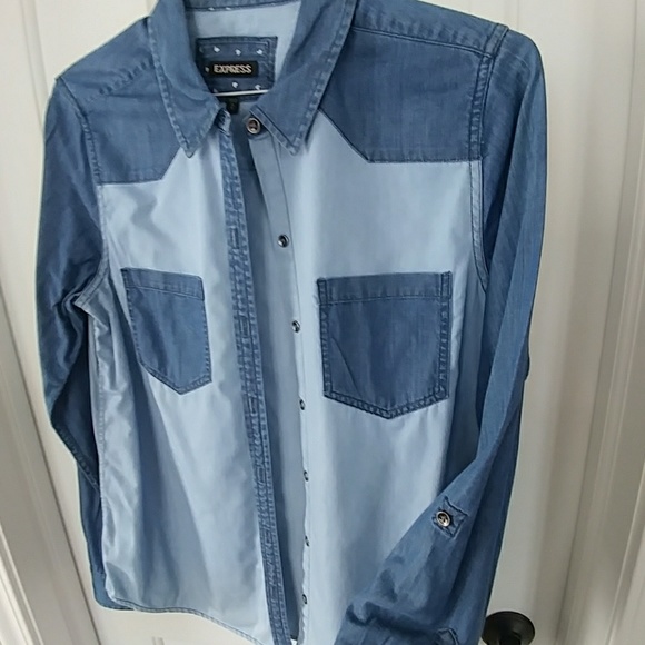 Express denim hearts and colorblock button-down - Picture 5 of 6